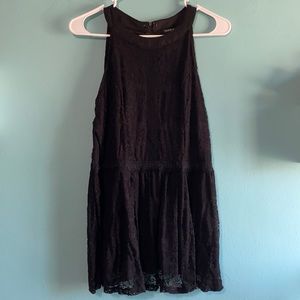 Black torrid sleeveless top with flowy material
